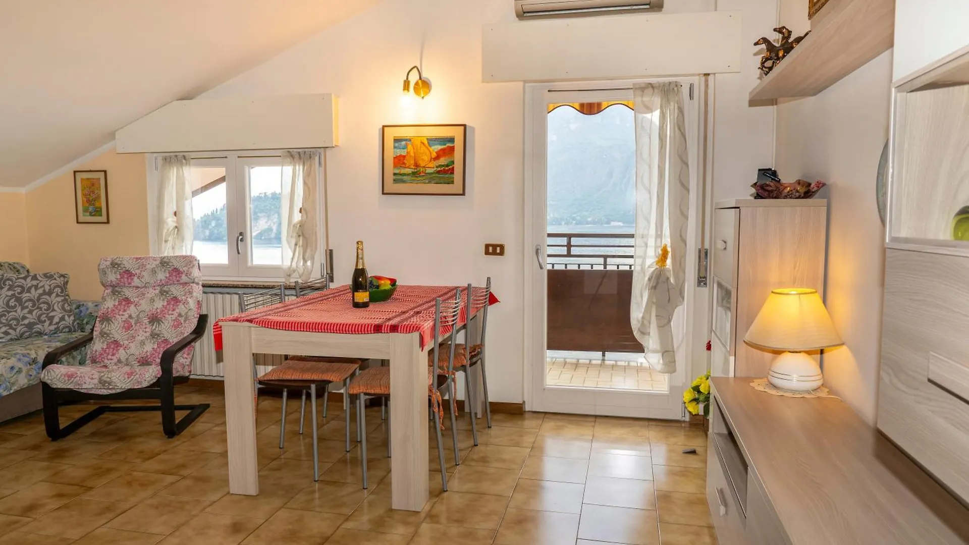 Apartment Bellavista Garden And Flowers Varenna Italy