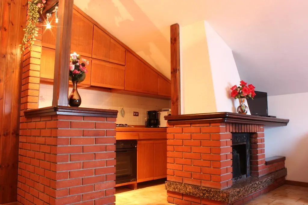 Apartment Bellavista Garden And Flowers Varenna